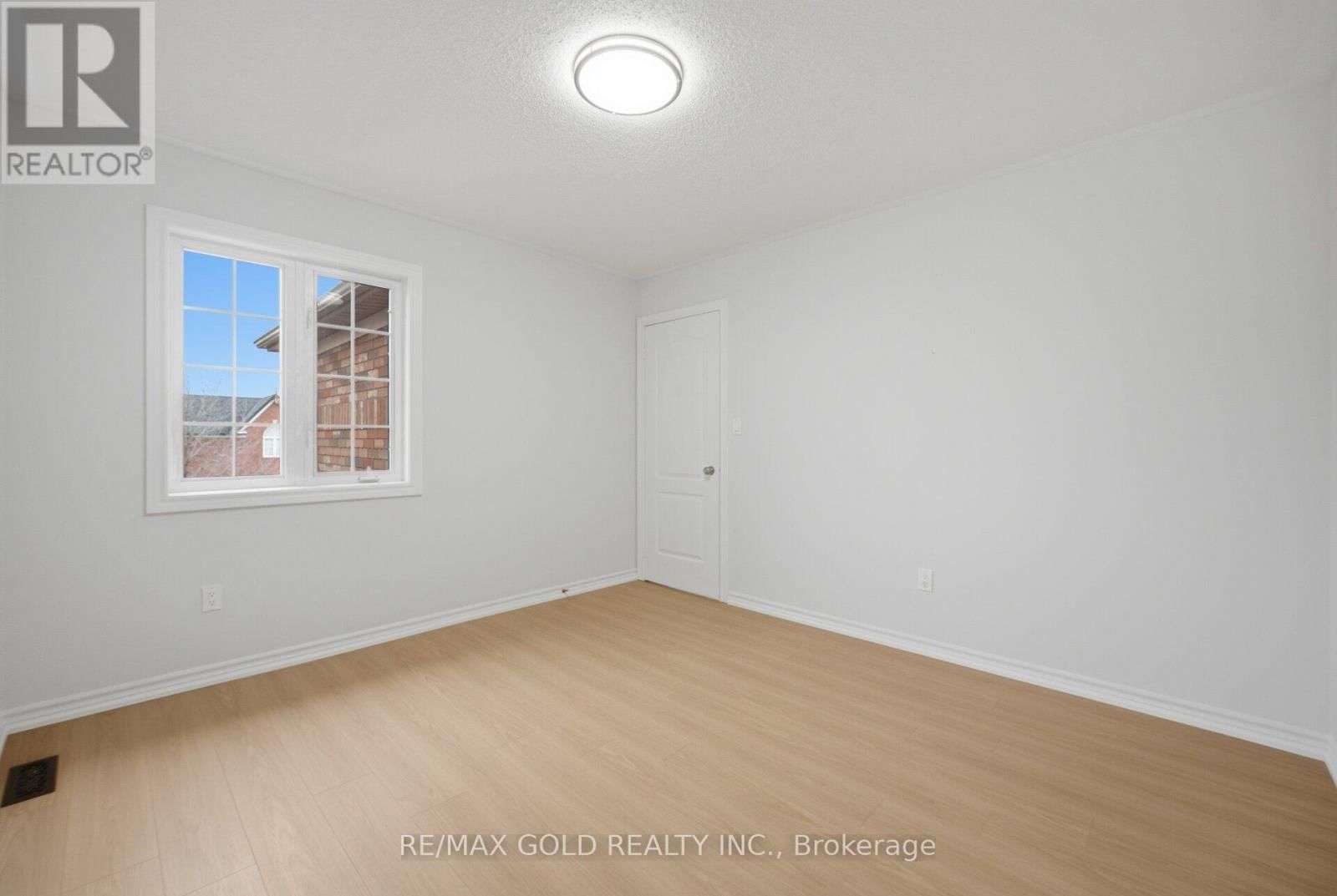 7059 MAGISTRATE TERRACE Image 33