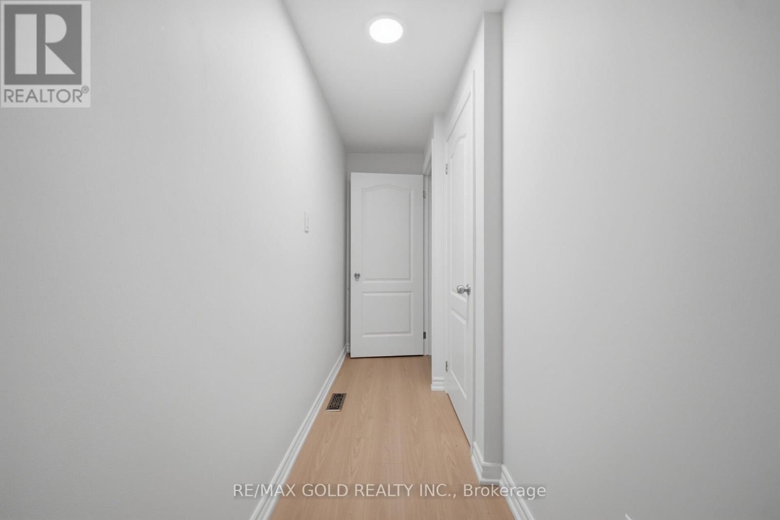 7059 MAGISTRATE TERRACE Image 36