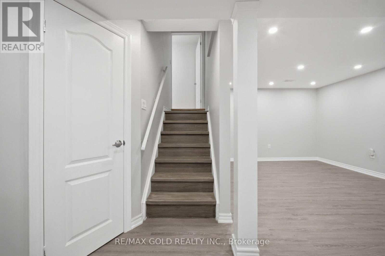 7059 MAGISTRATE TERRACE Image 37