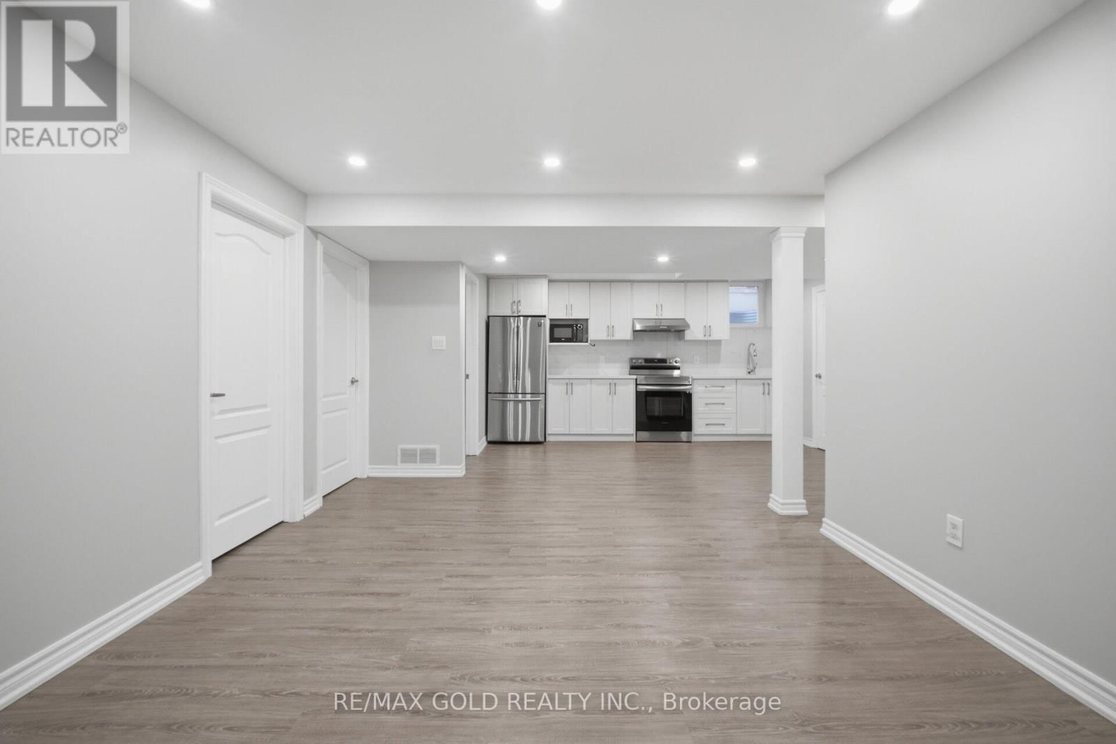 7059 MAGISTRATE TERRACE Image 39