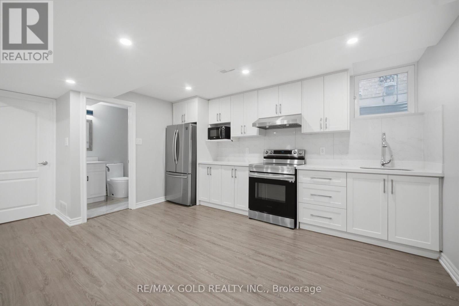 7059 MAGISTRATE TERRACE Image 40