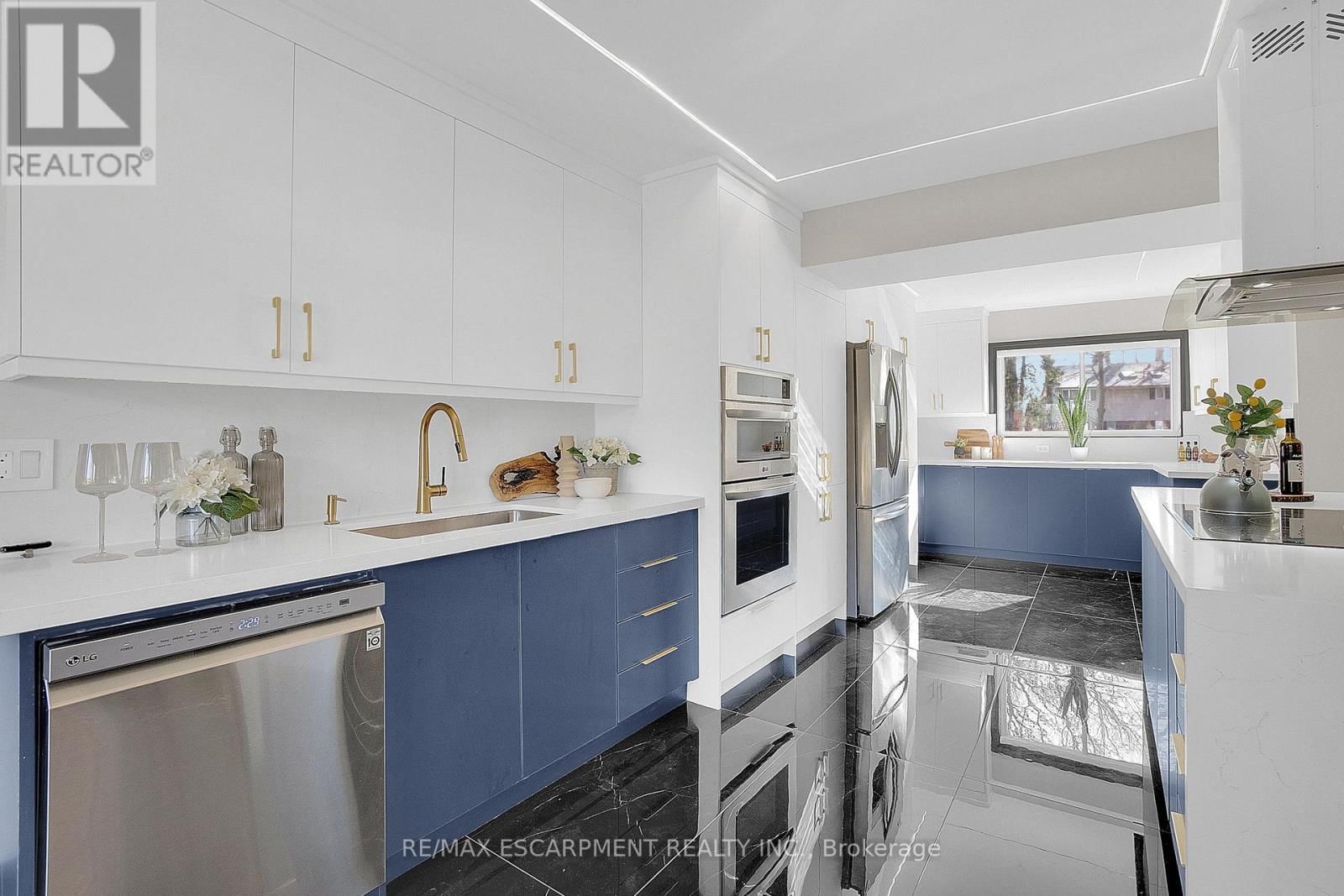 1915 DELANEY DRIVE Image 15