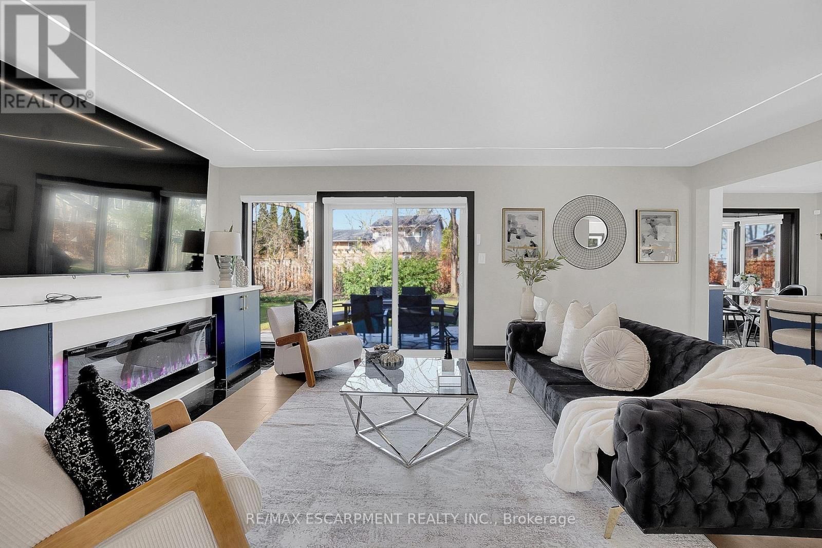 1915 DELANEY DRIVE Image 2