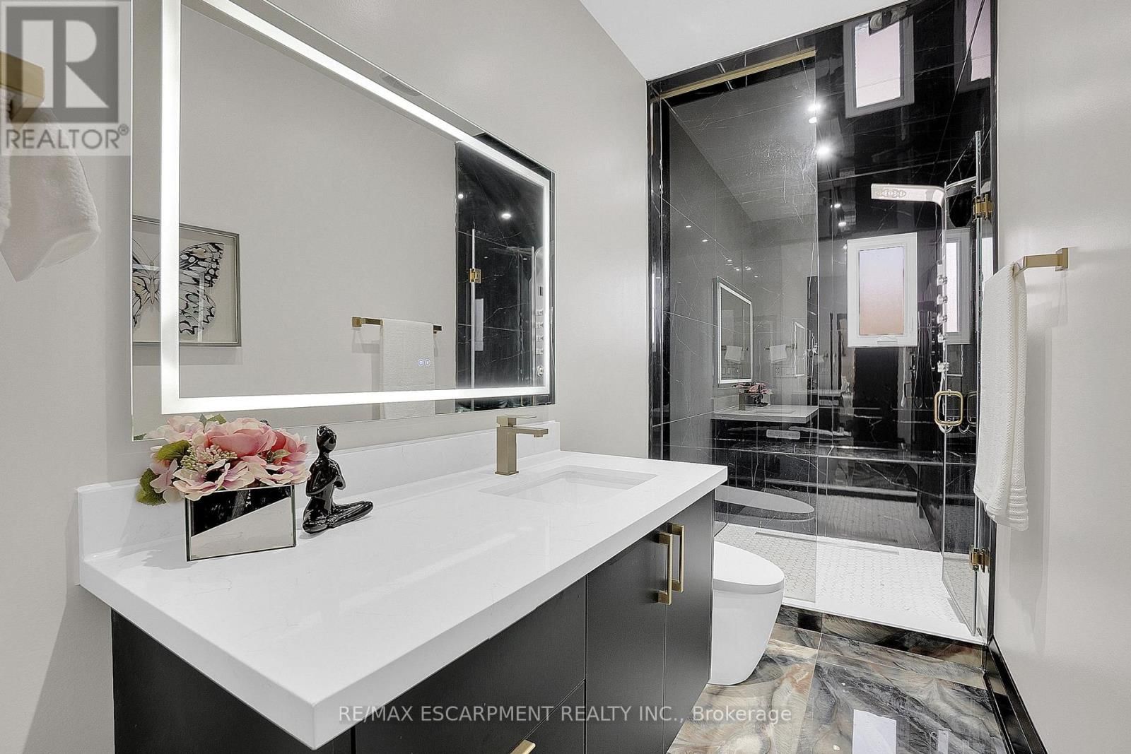 1915 DELANEY DRIVE Image 24