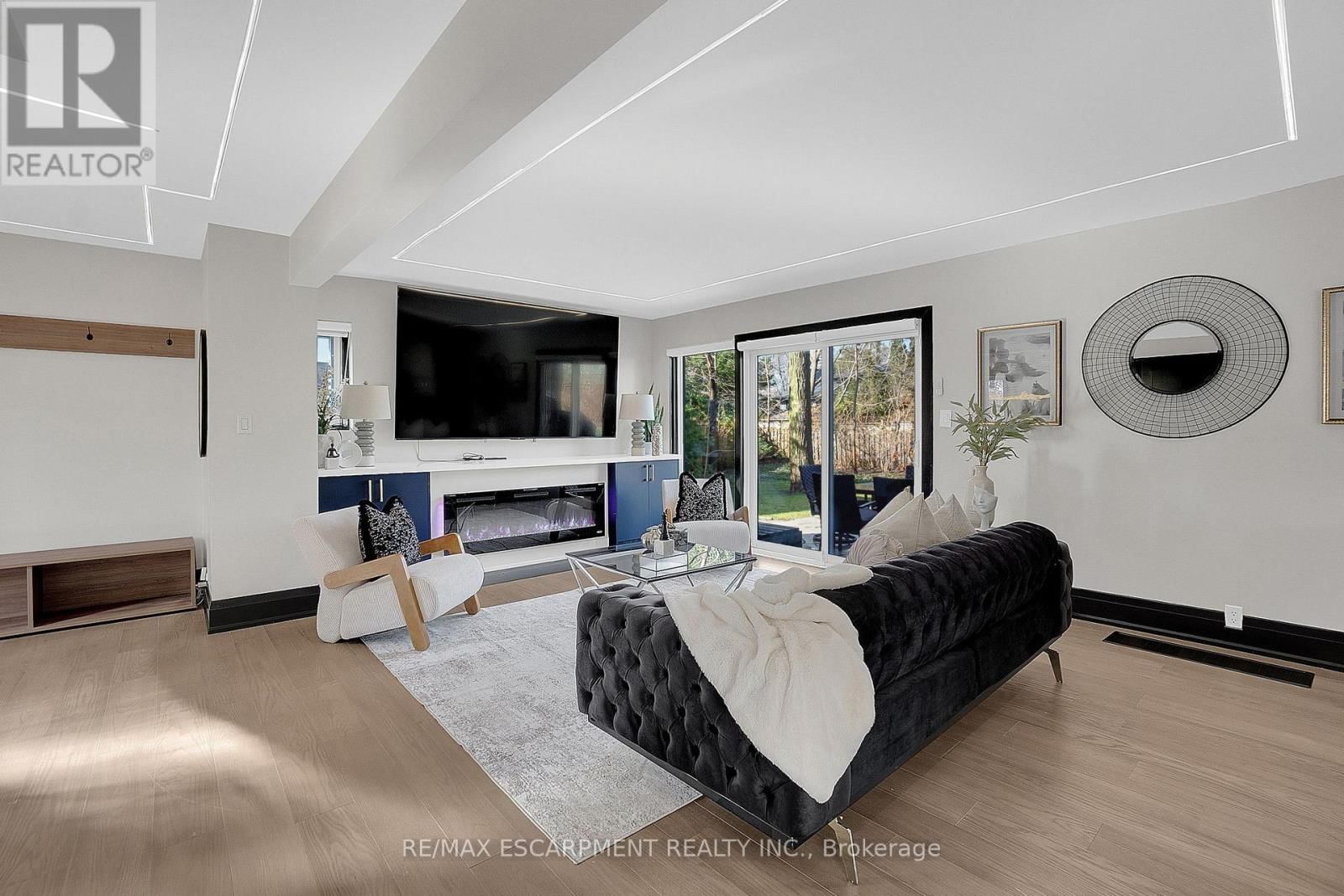 1915 DELANEY DRIVE Image 4