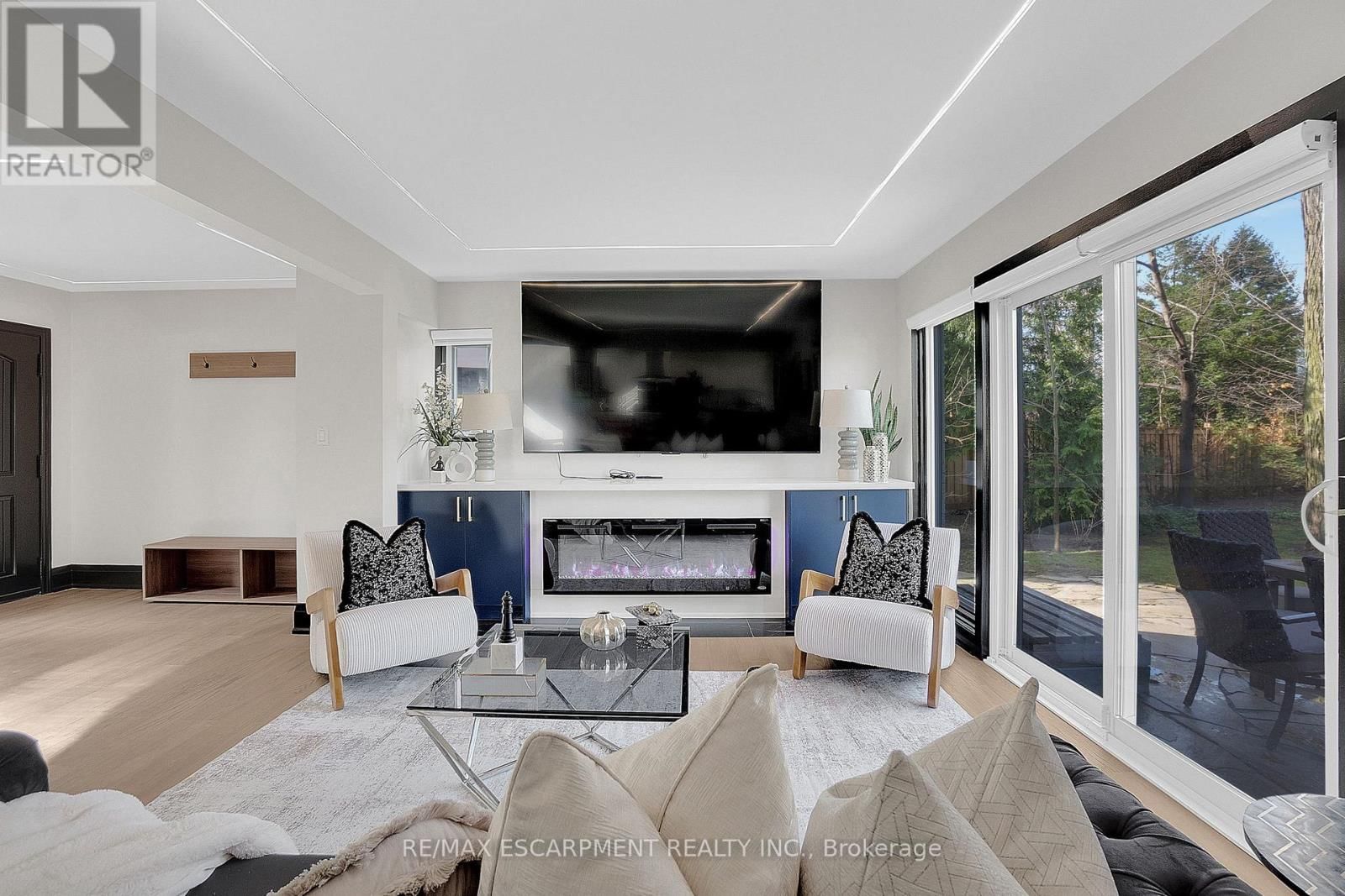 1915 DELANEY DRIVE Image 5