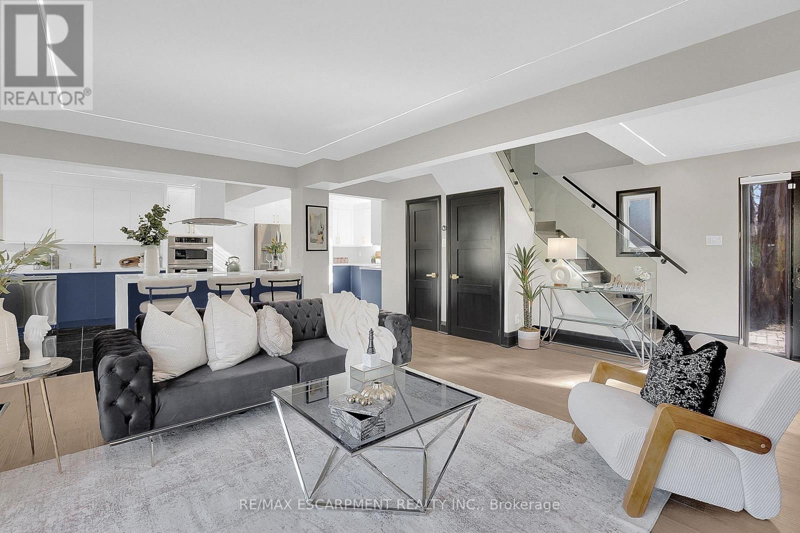 1915 DELANEY DRIVE Image 7