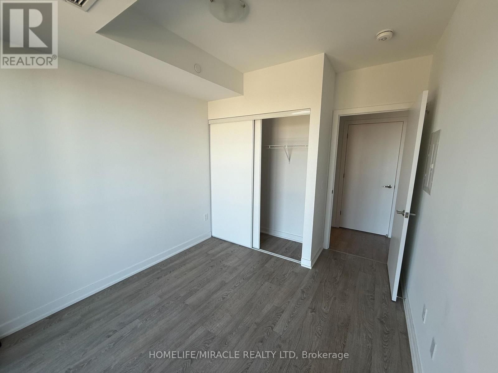 409 - 760 WHITLOCK AVENUE Image 7