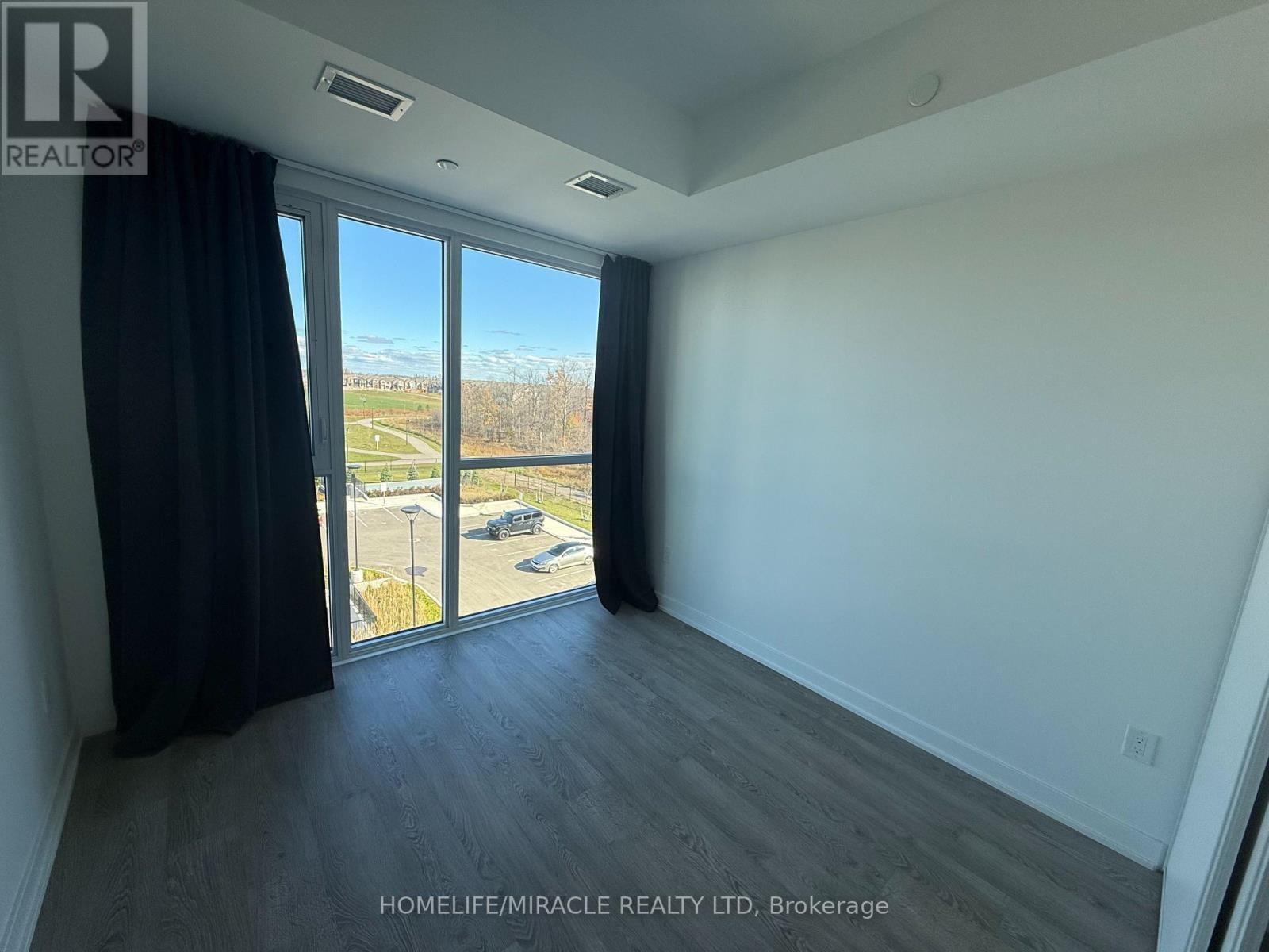 409 - 760 WHITLOCK AVENUE Image 8