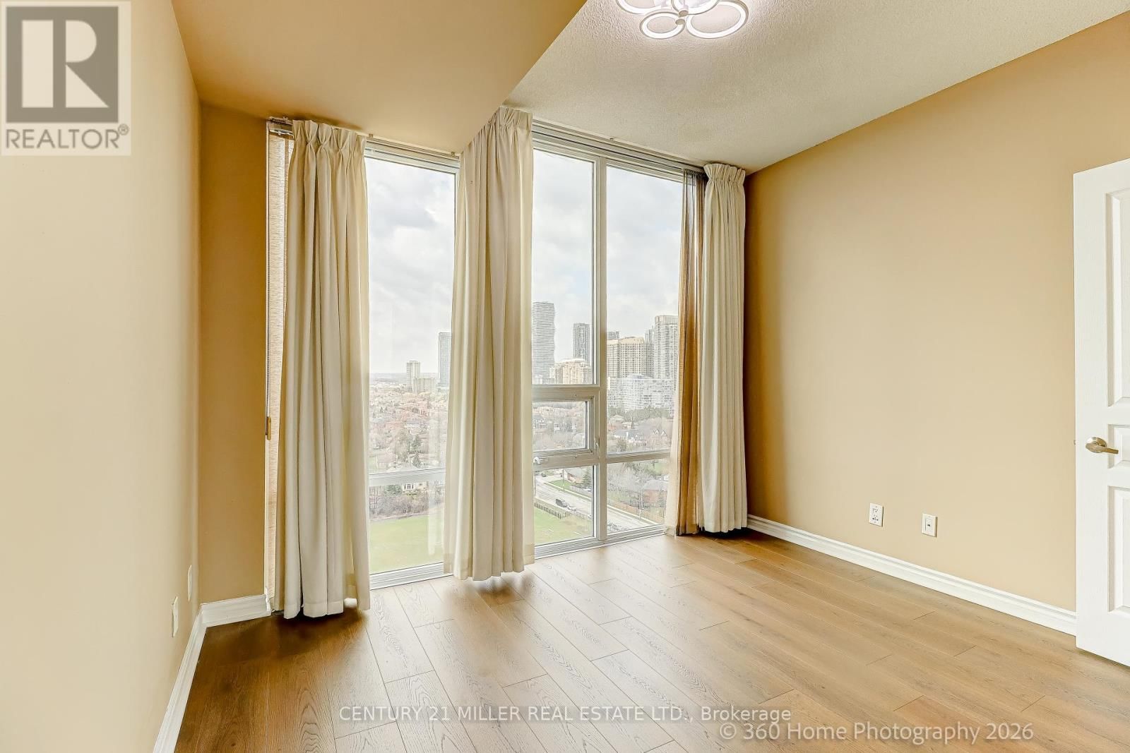 2306 - 3525 KARIYA DRIVE Image 18