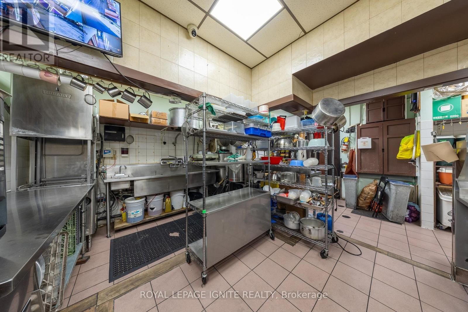 1 - 1706 DUNDAS STREET EAST Image 15