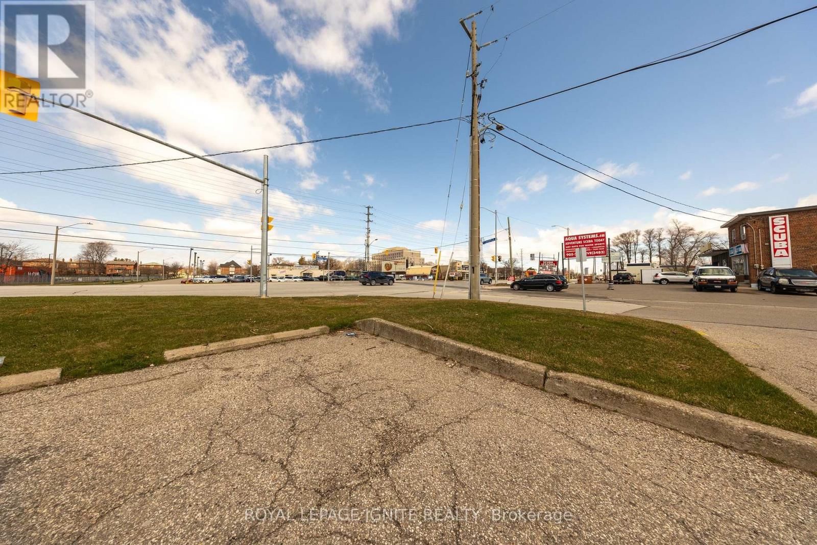 1 - 1706 DUNDAS STREET EAST Image 27