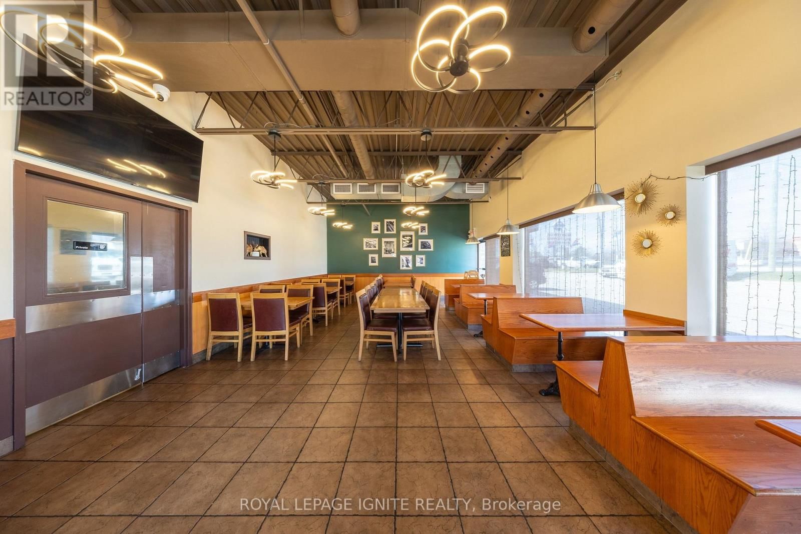 1 - 1706 DUNDAS STREET EAST Image 3