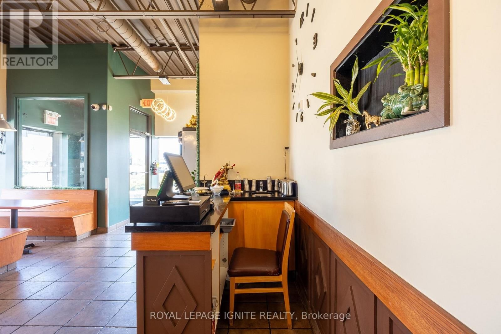 1 - 1706 DUNDAS STREET EAST Image 9