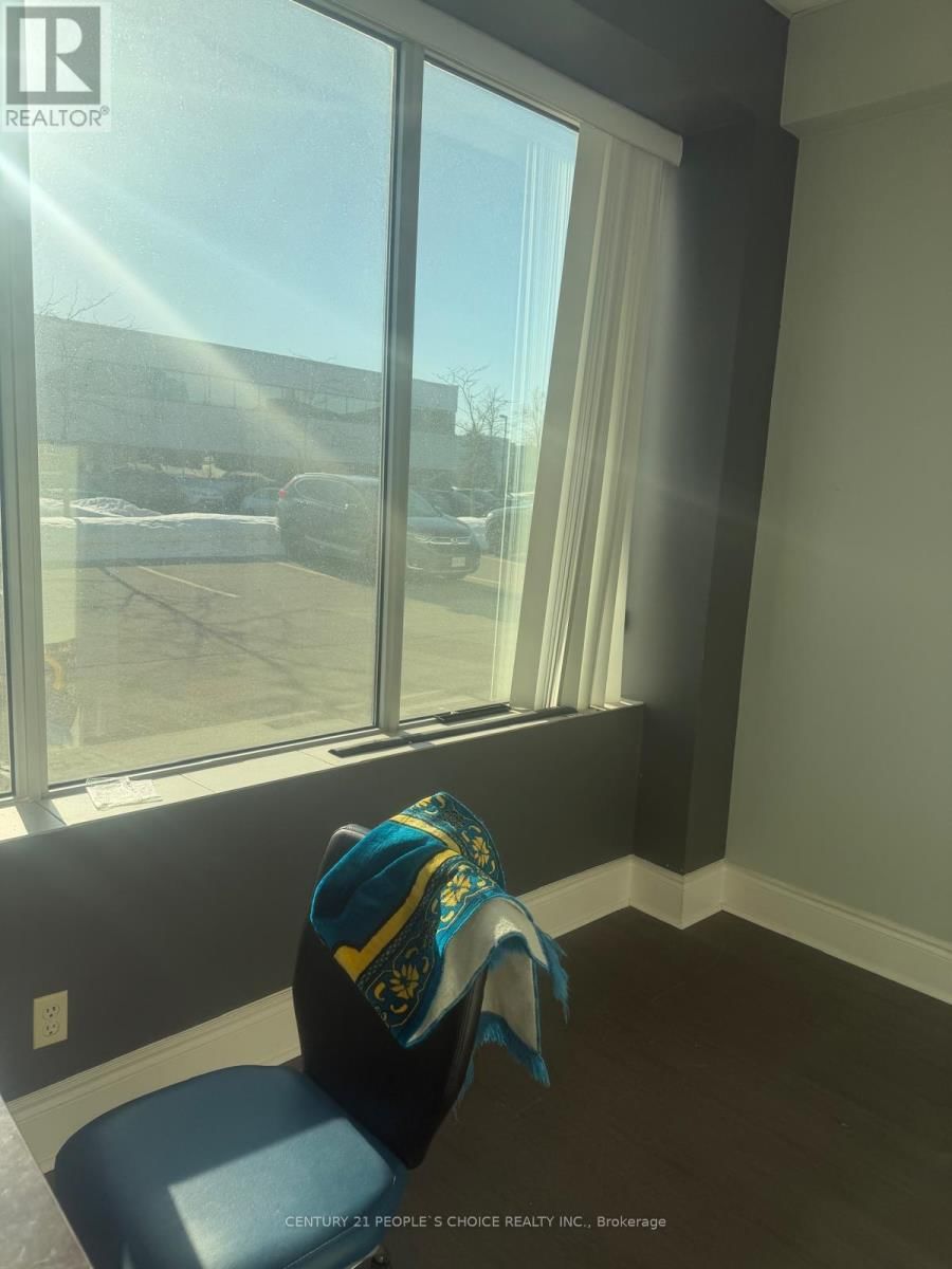 26 B - 5250 SATELLITE DRIVE Image 1