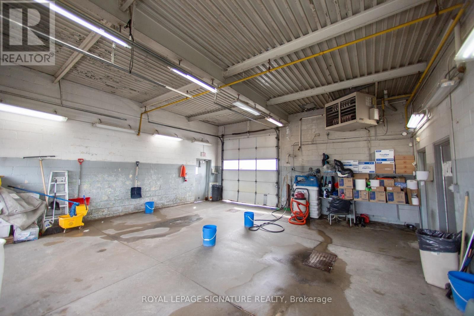 73 KENNEDY ROAD SOUTH Image 11