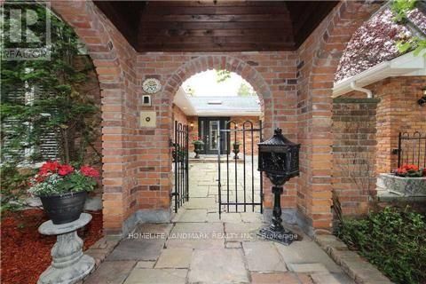 2301 BENNINGTON GATE Image 36