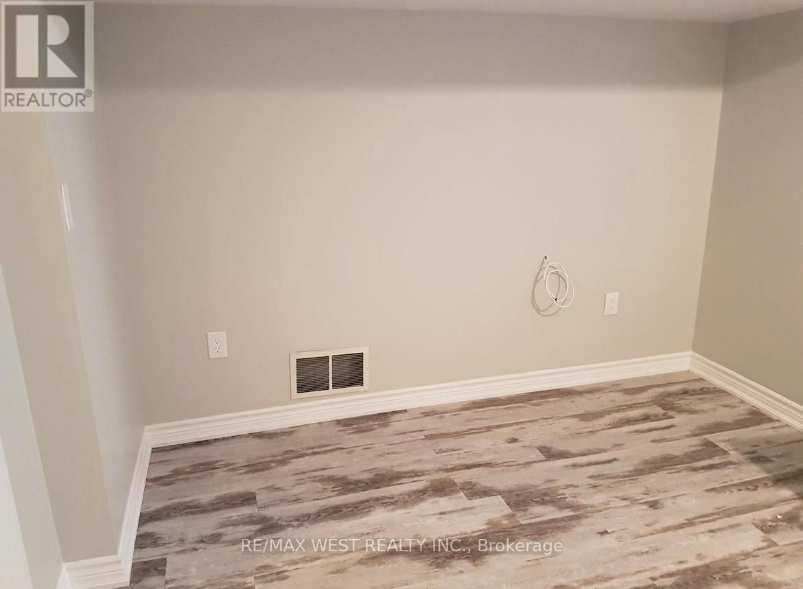 Lower - 77 MURRIE STREET Image 7