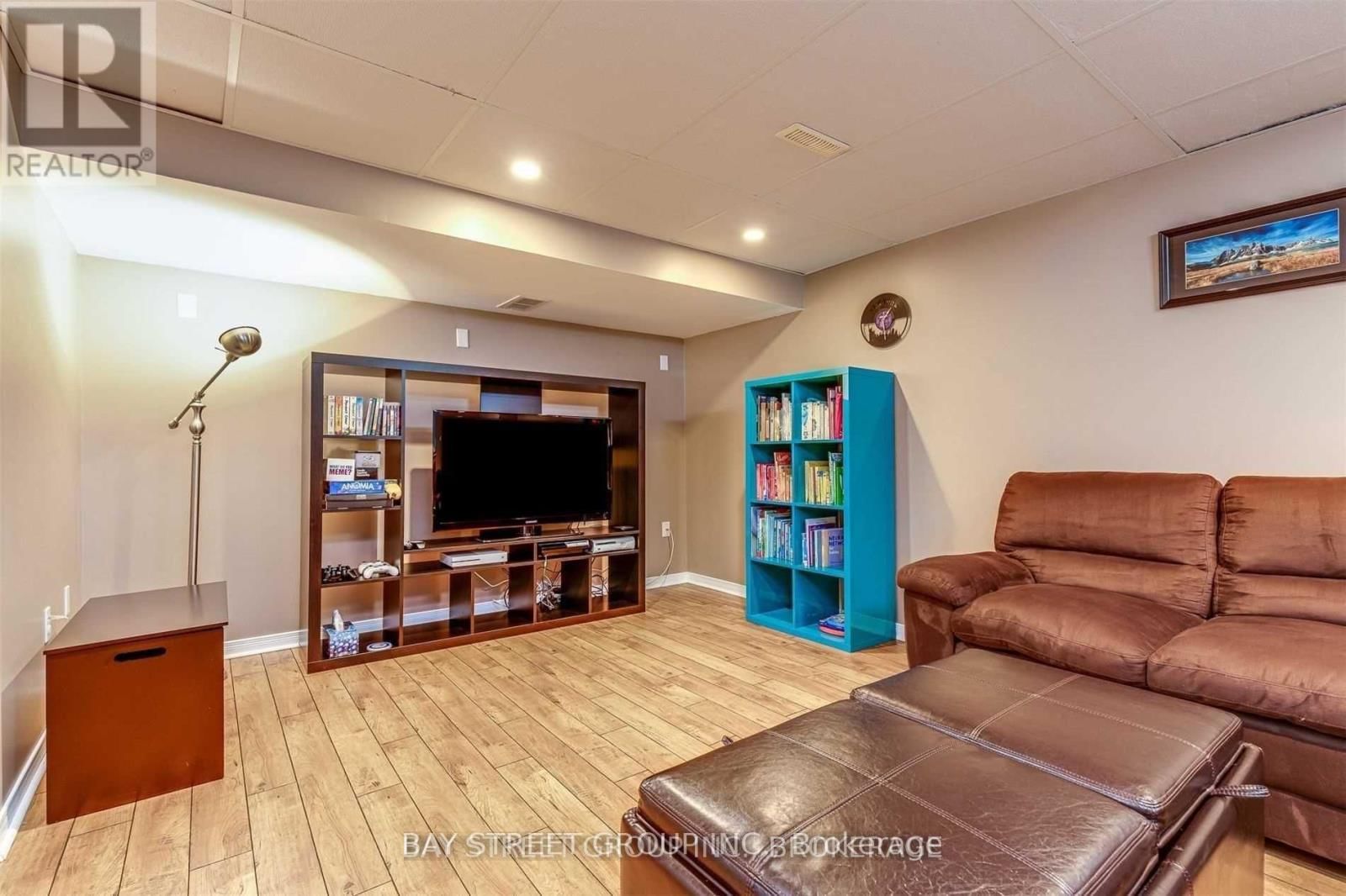 1833 HOBSON DRIVE Image 25