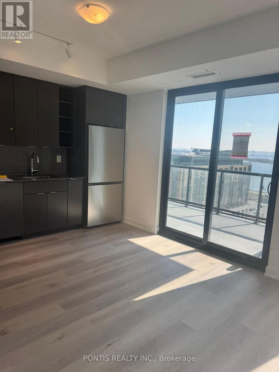 1009 - 2075 LAKESHORE ROAD Image 5