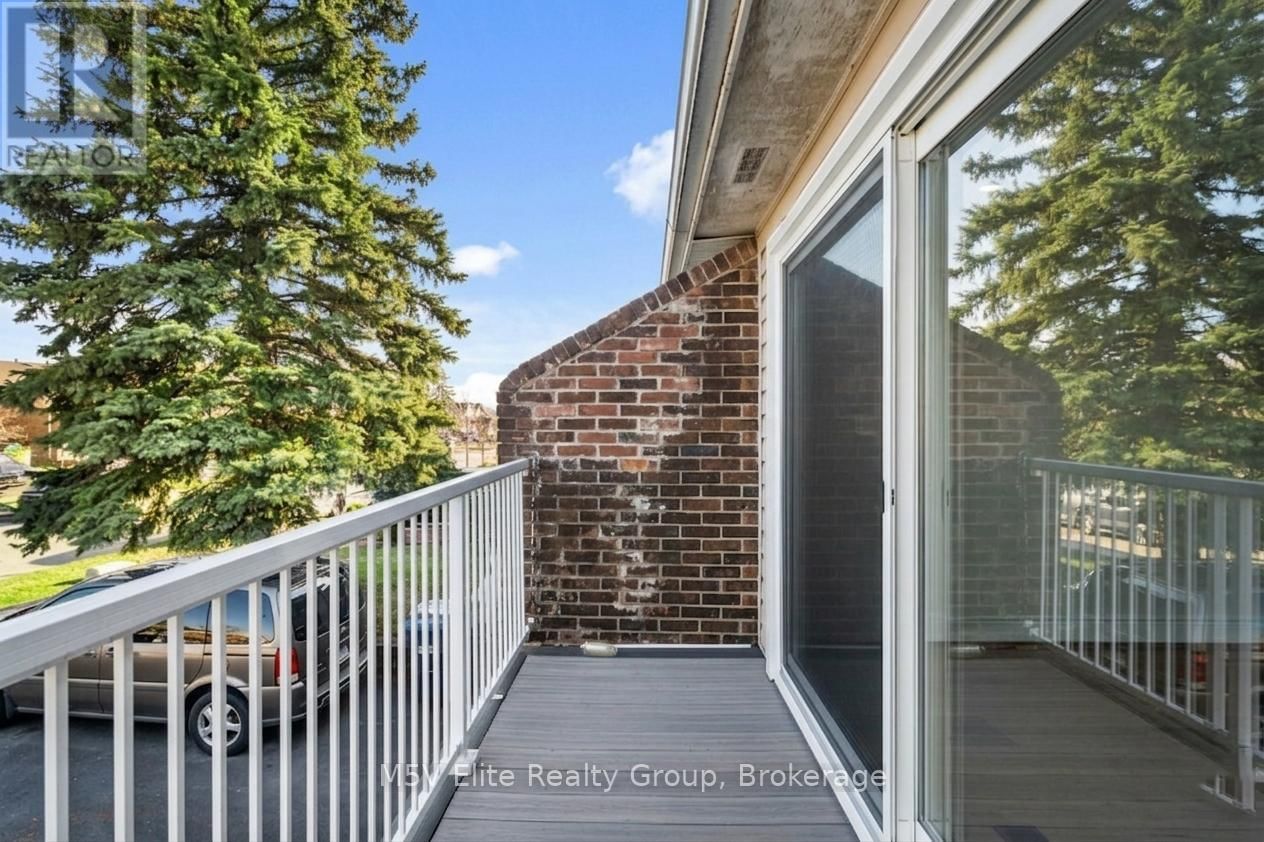 93 ASHFORD COURT Image 4