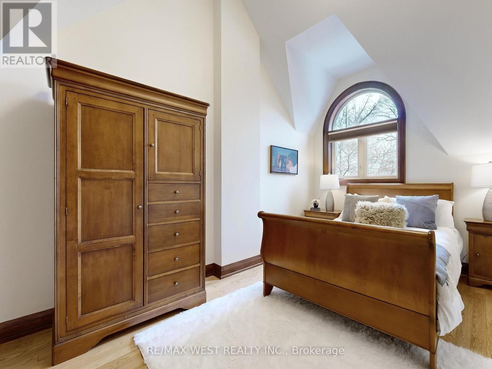 69 MAYFIELD AVENUE Image 25