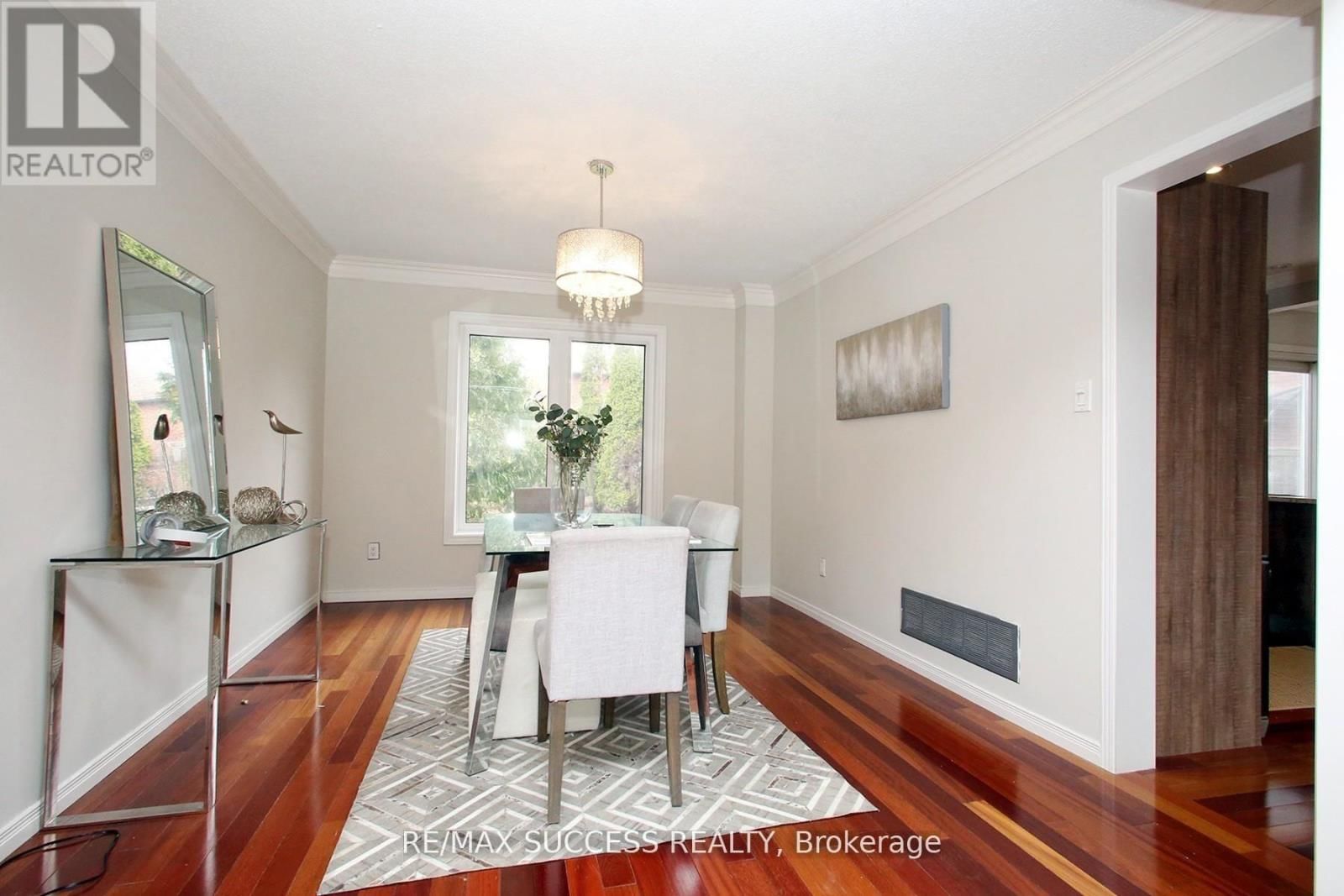 6643 MOCKINGBIRD LANE Image 11