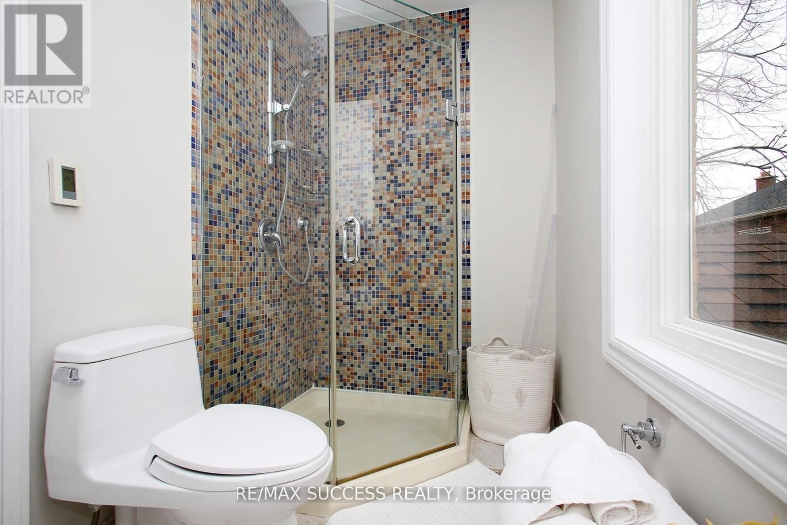 6643 MOCKINGBIRD LANE Image 28