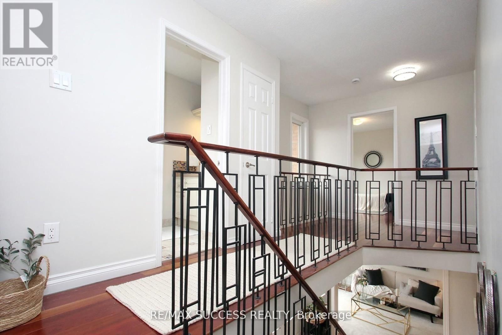 6643 MOCKINGBIRD LANE Image 32