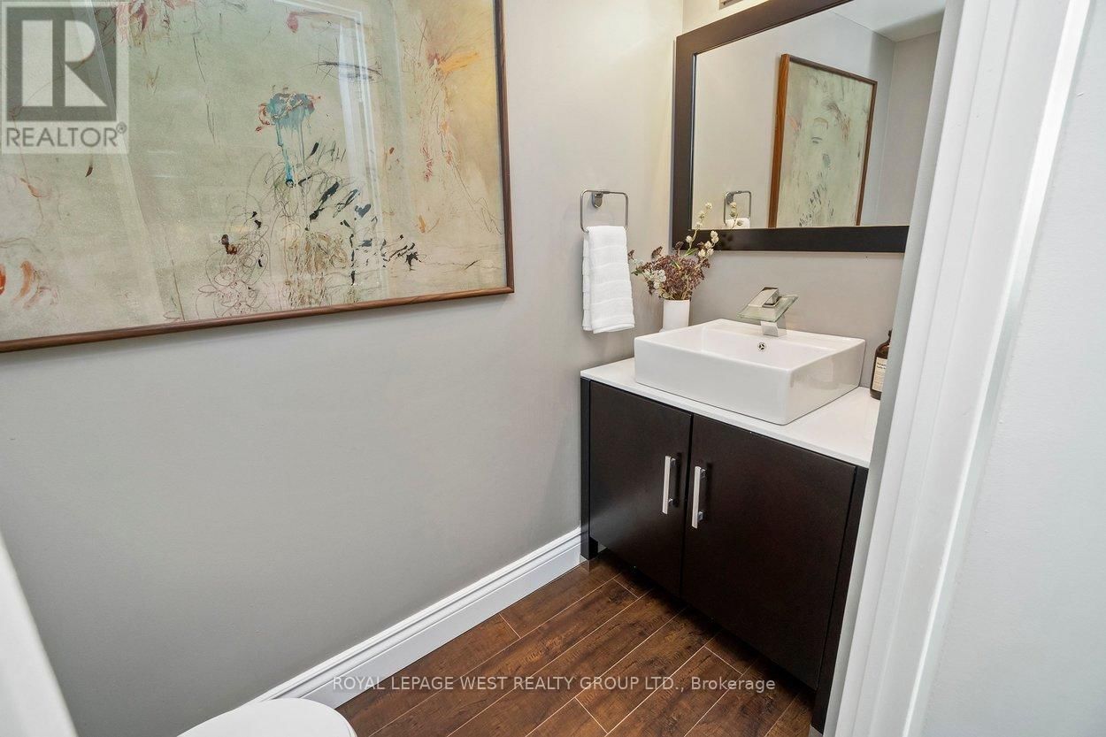 630 - 250 MANITOBA STREET Image 14