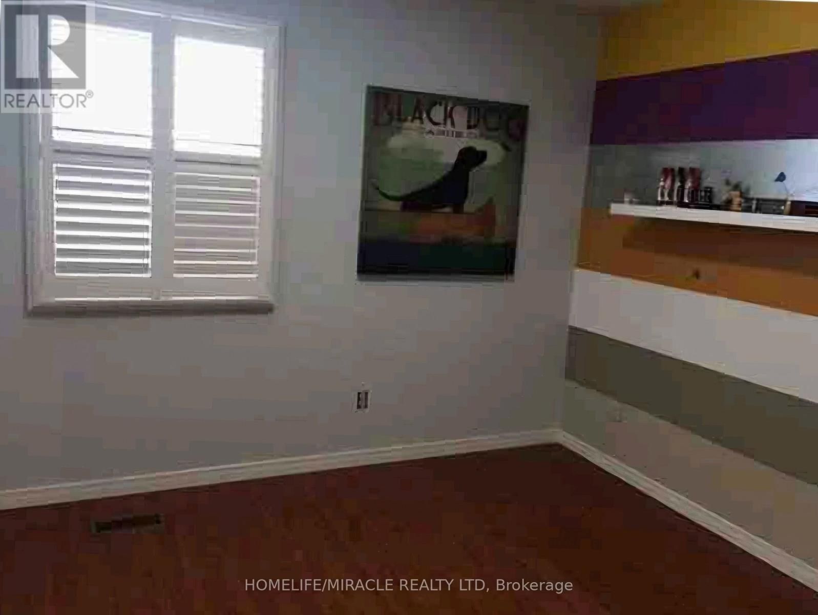 487 WALLENBERG CRESCENT Image 14