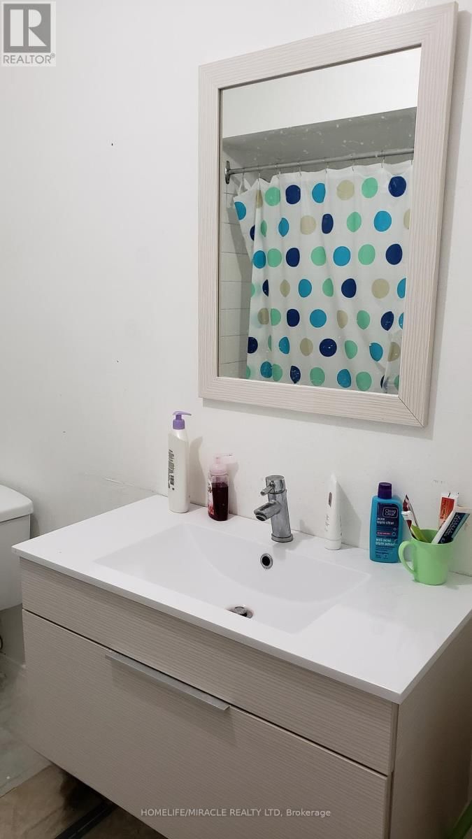 487 WALLENBERG CRESCENT Image 20