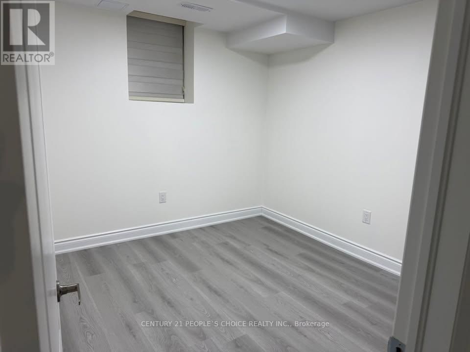 56 FLORETTE PLACE Image 9