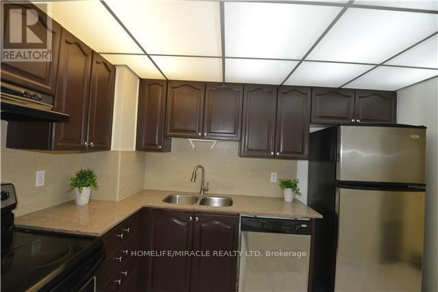 313 - 155 HILLCREST AVENUE Image 2