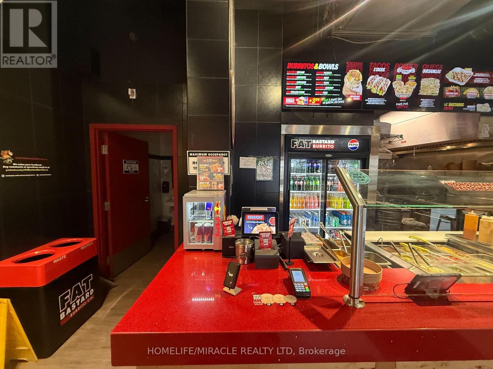 80 - 95 THE POND ROAD Image 10