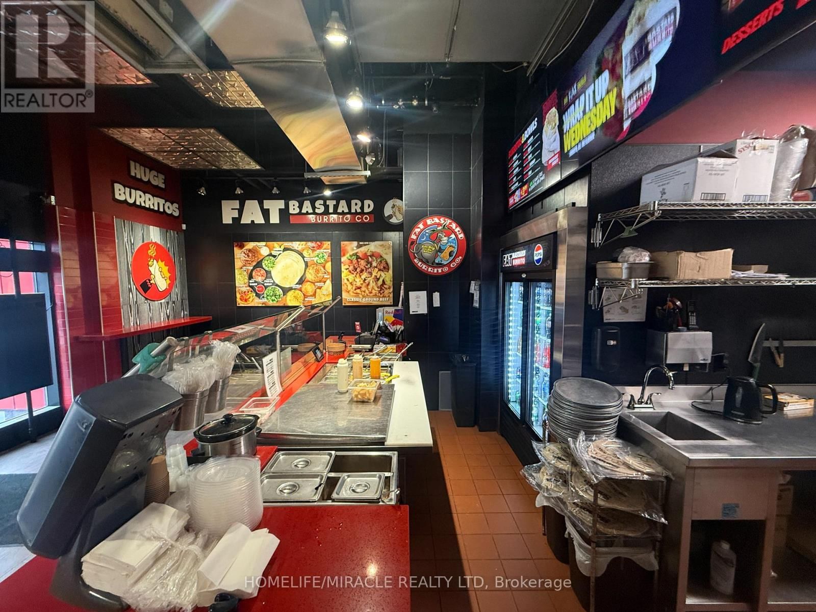 80 - 95 THE POND ROAD Image 15