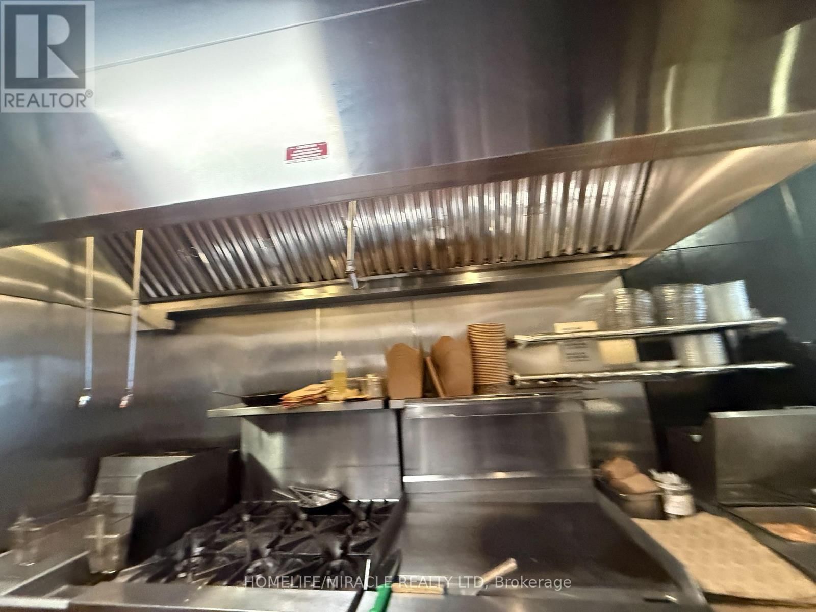 80 - 95 THE POND ROAD Image 26