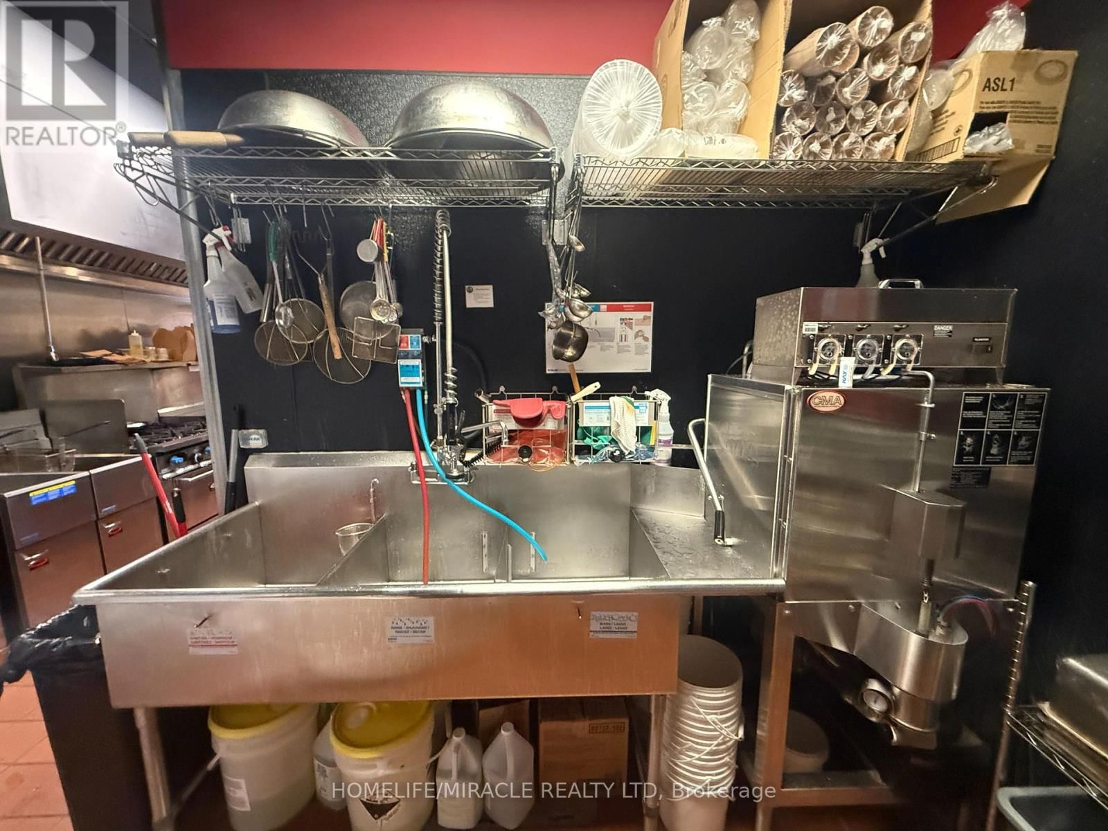 80 - 95 THE POND ROAD Image 31