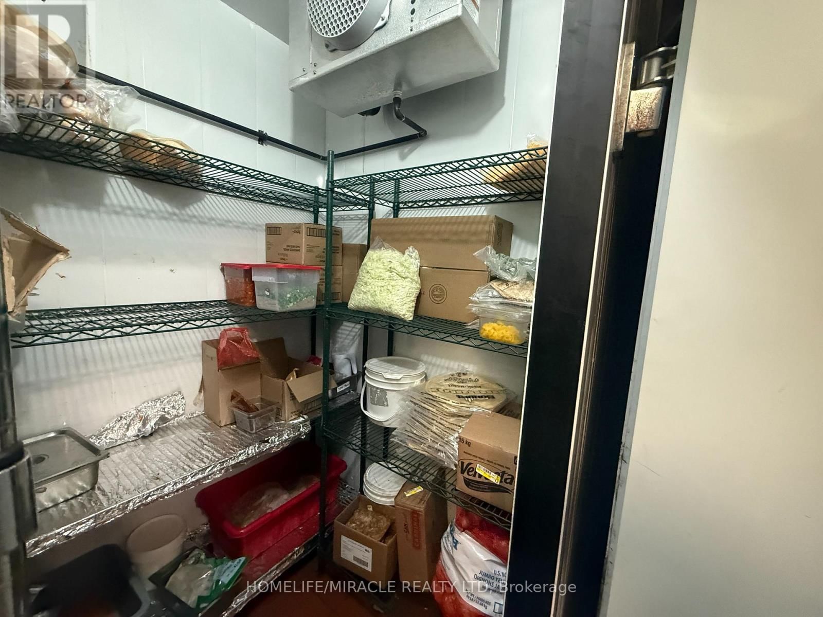 80 - 95 THE POND ROAD Image 33