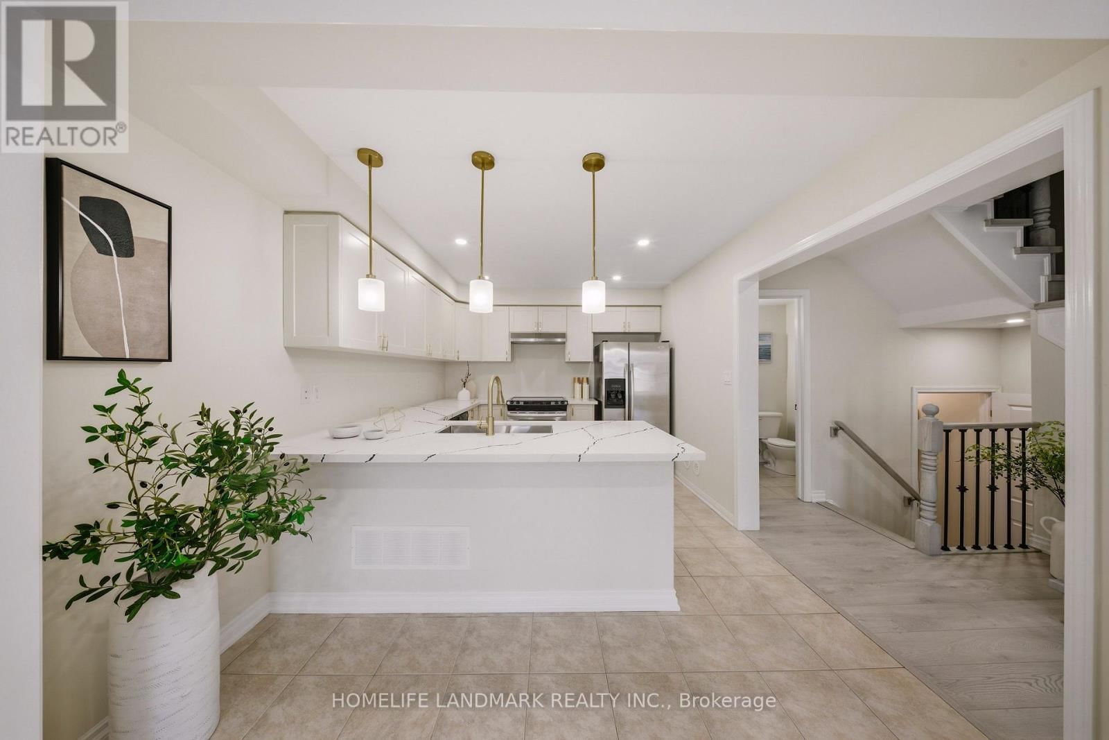 268 WETENHALL LANDING Image 11