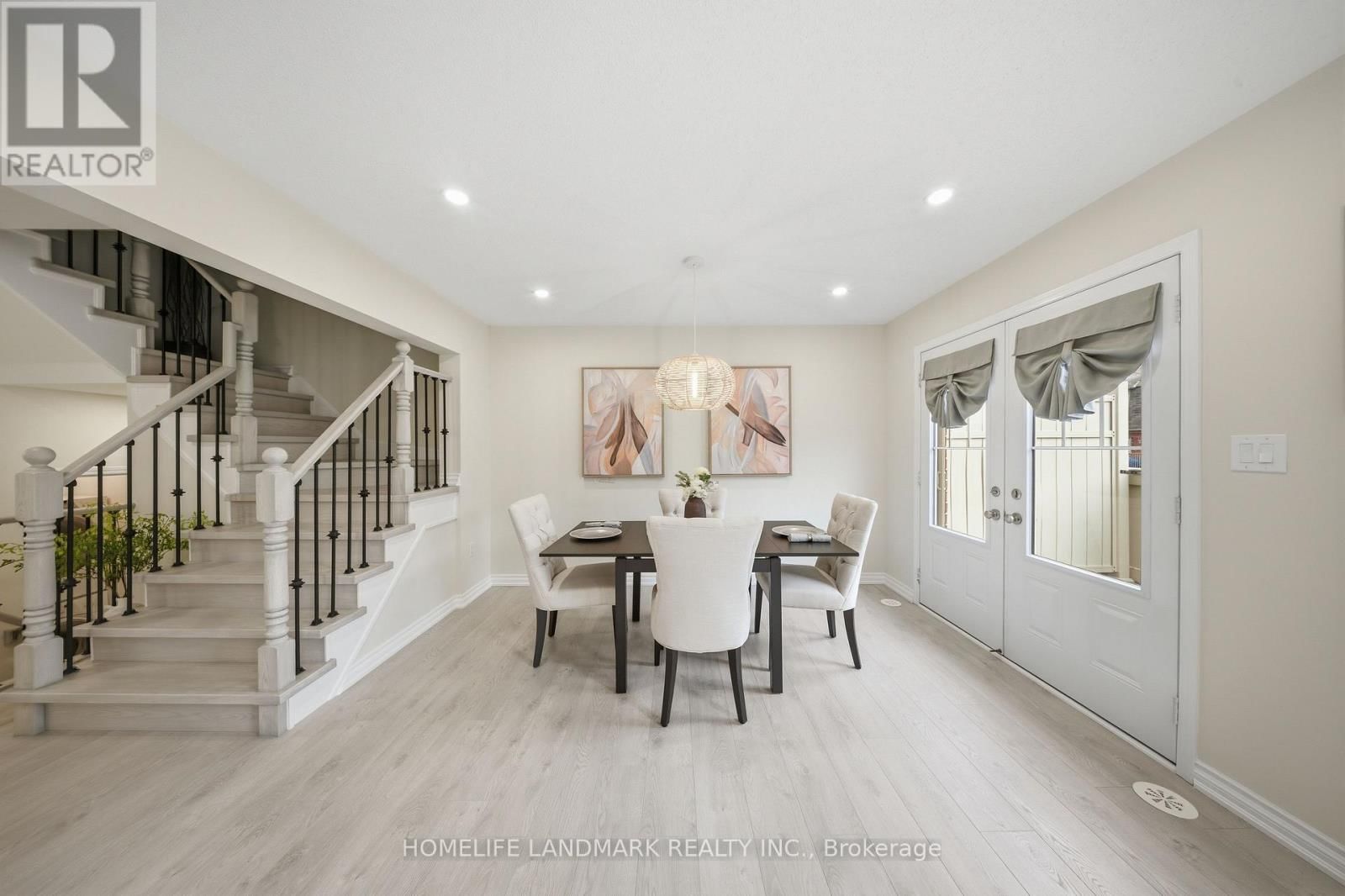 268 WETENHALL LANDING Image 17