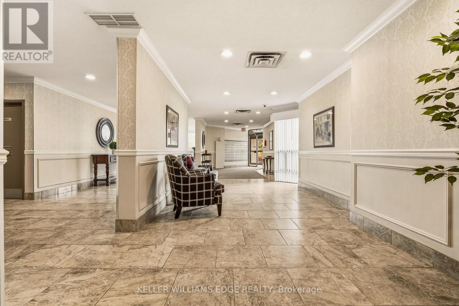 407 - 5070 PINEDALE AVENUE Image 35