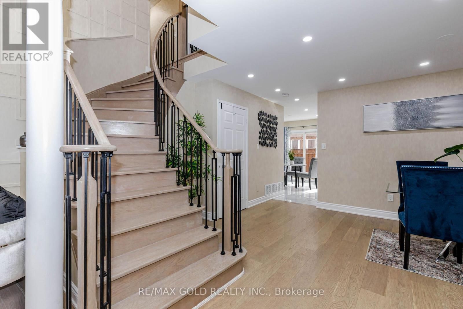 23 WILD INDIGO CRESCENT Image 12