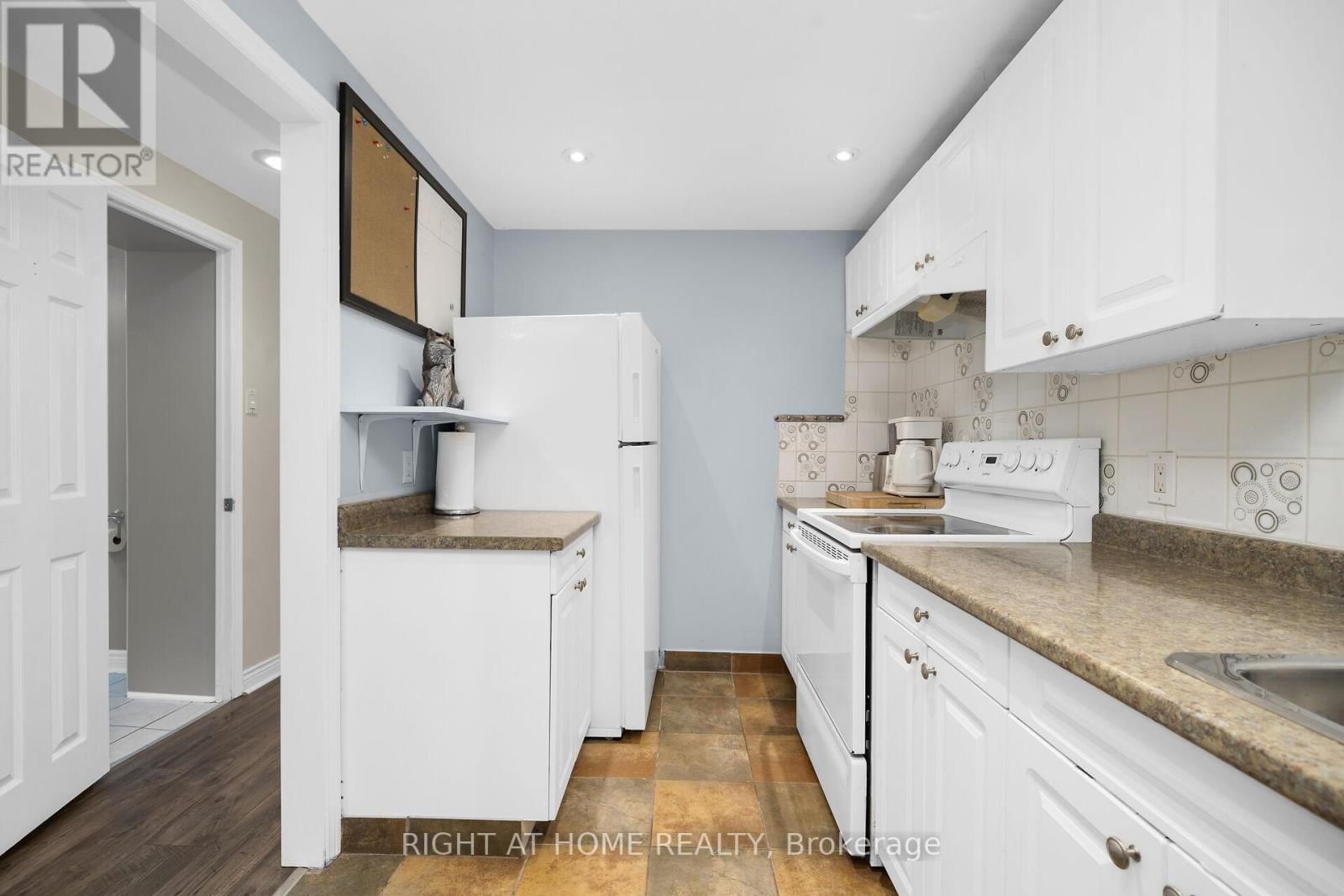 760 WILLOW AVENUE Image 35