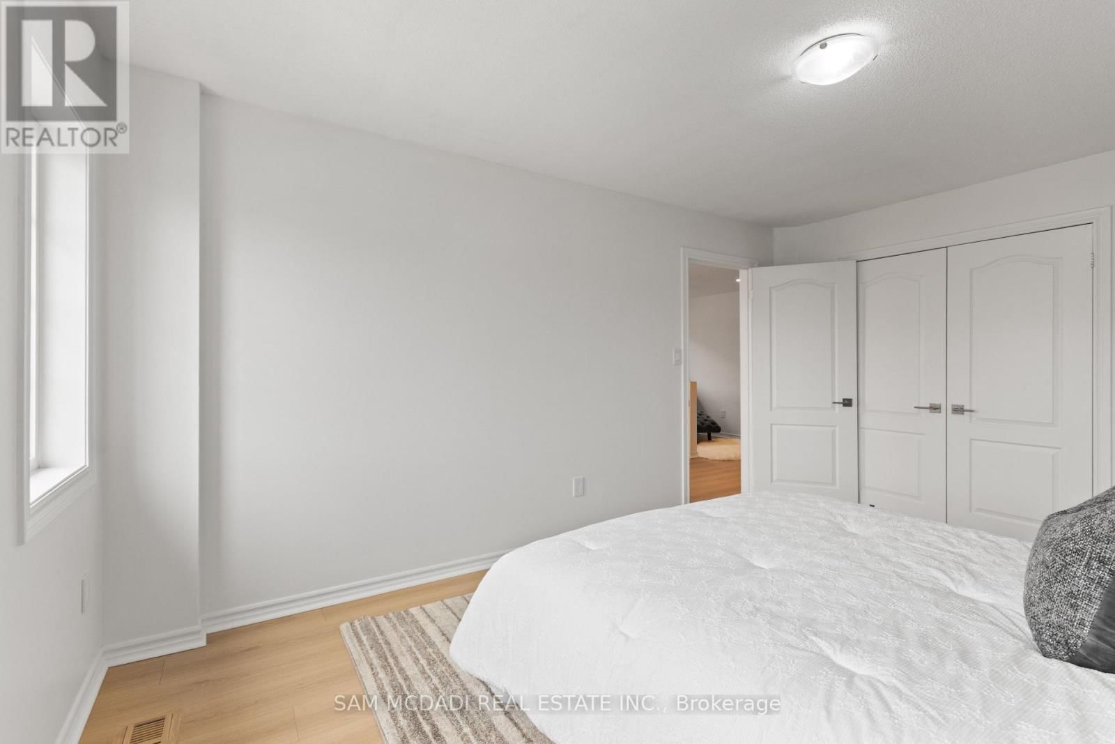 20 IVERSON DRIVE Image 32