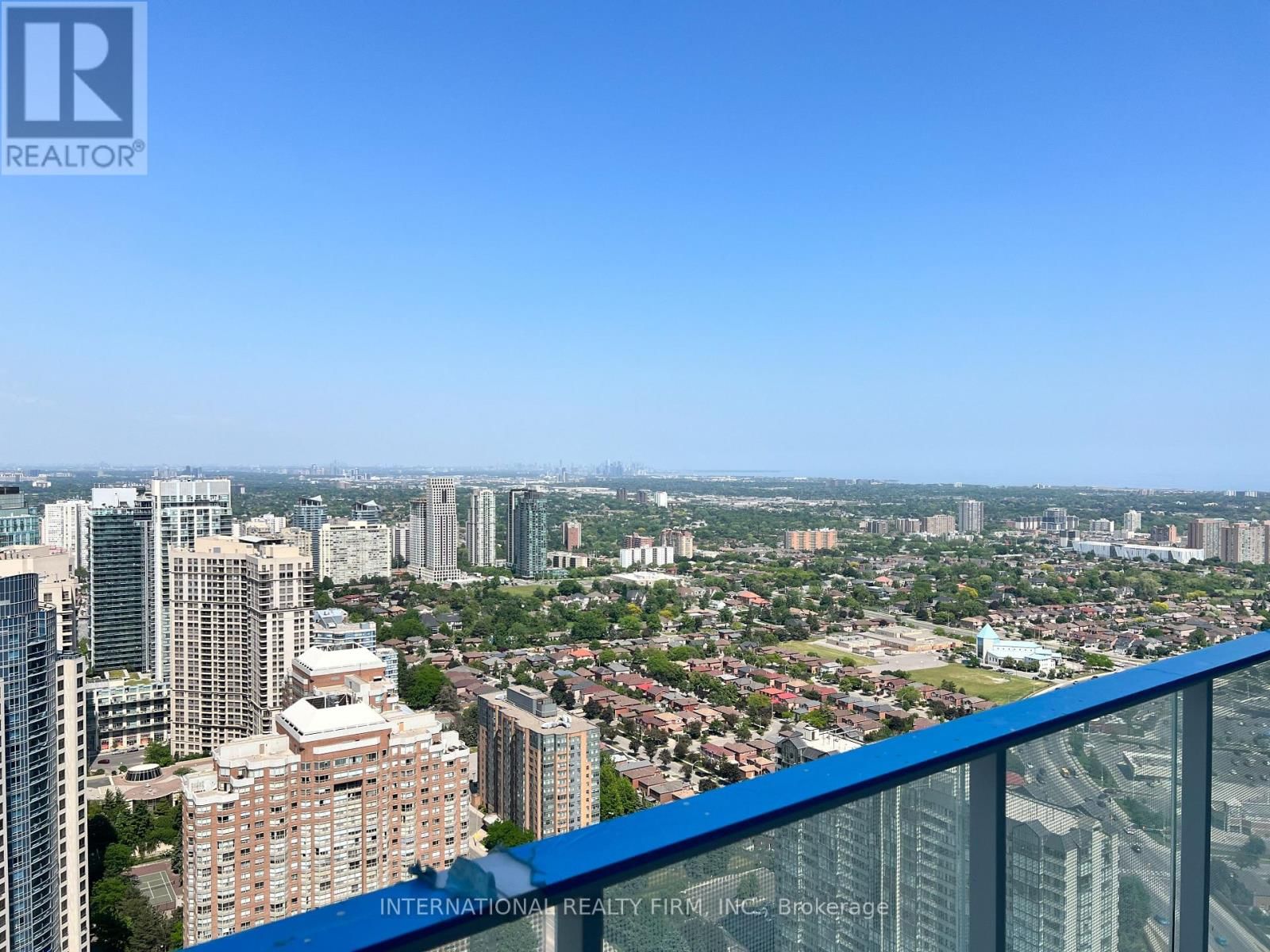 4002 - 3900 CONFEDERATION PARKWAY Image 12