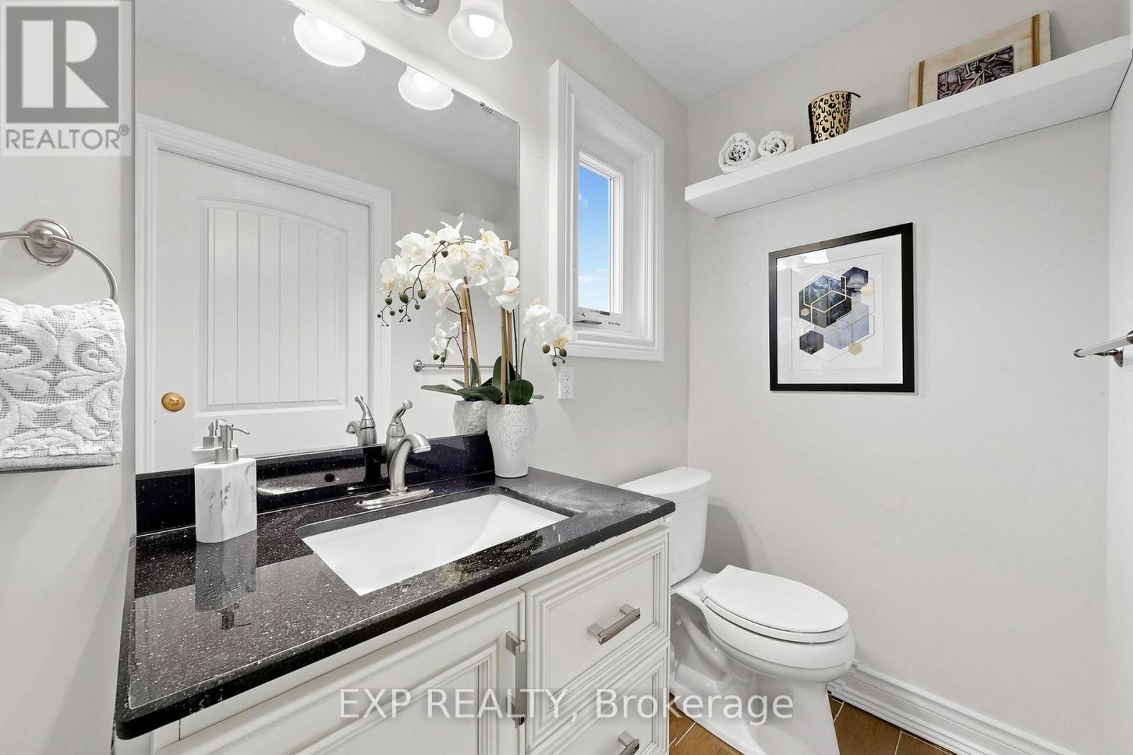 261 PINEHURST DRIVE Image 19