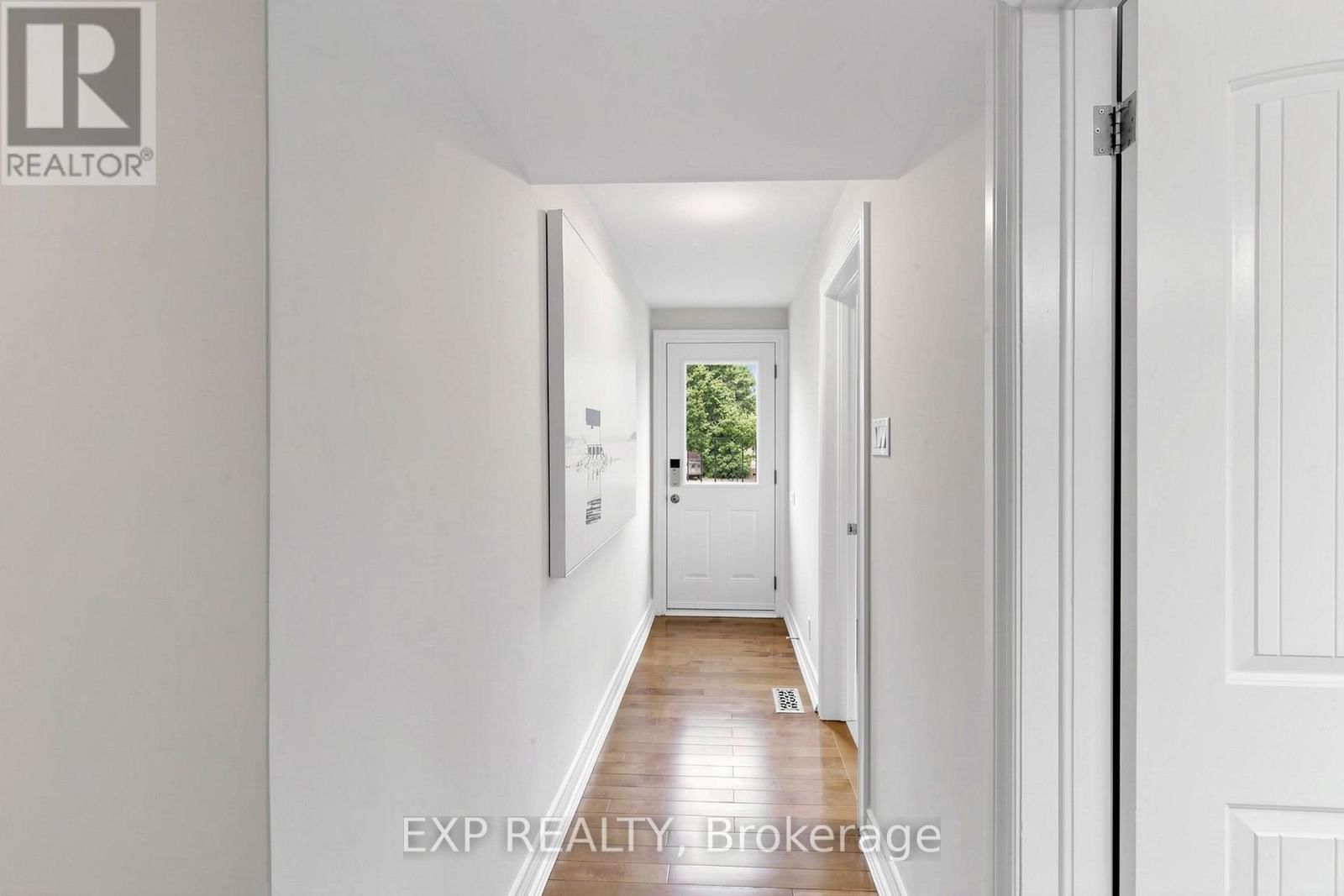 261 PINEHURST DRIVE Image 31