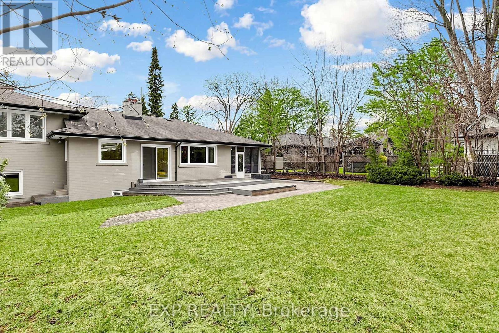 261 PINEHURST DRIVE Image 35