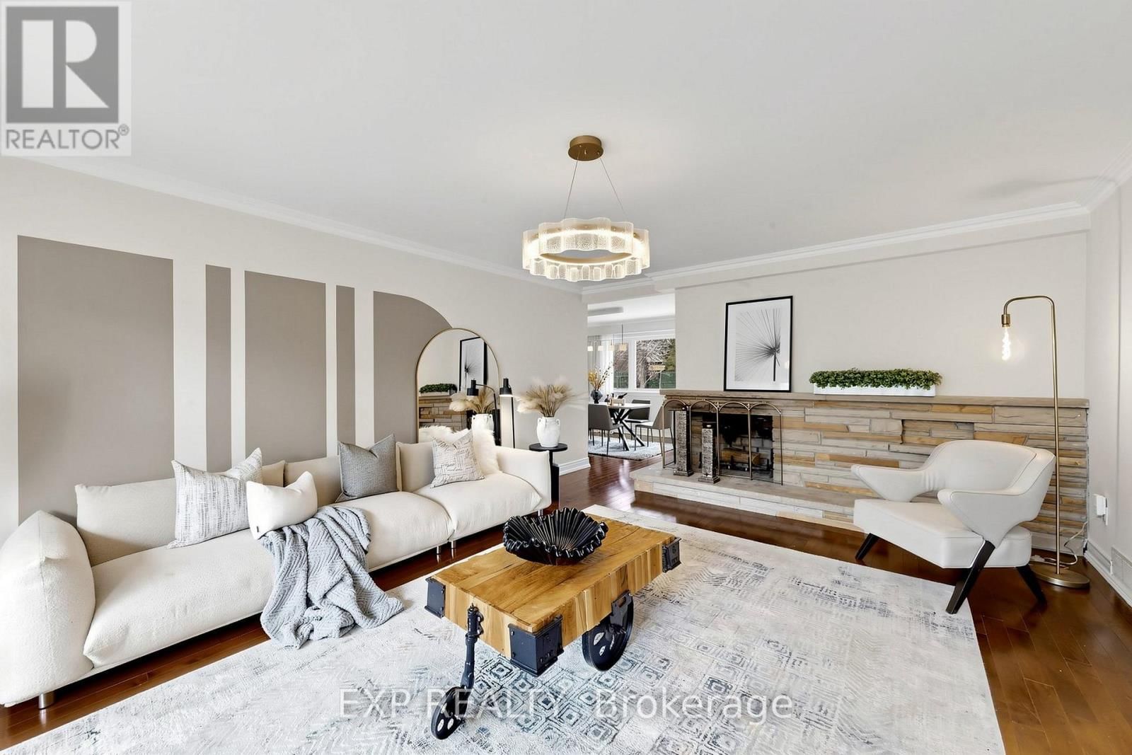 261 PINEHURST DRIVE Image 6